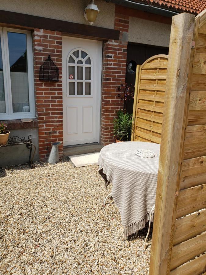 Chez Didier Et Vero Houville-la-Branche Exteriér fotografie